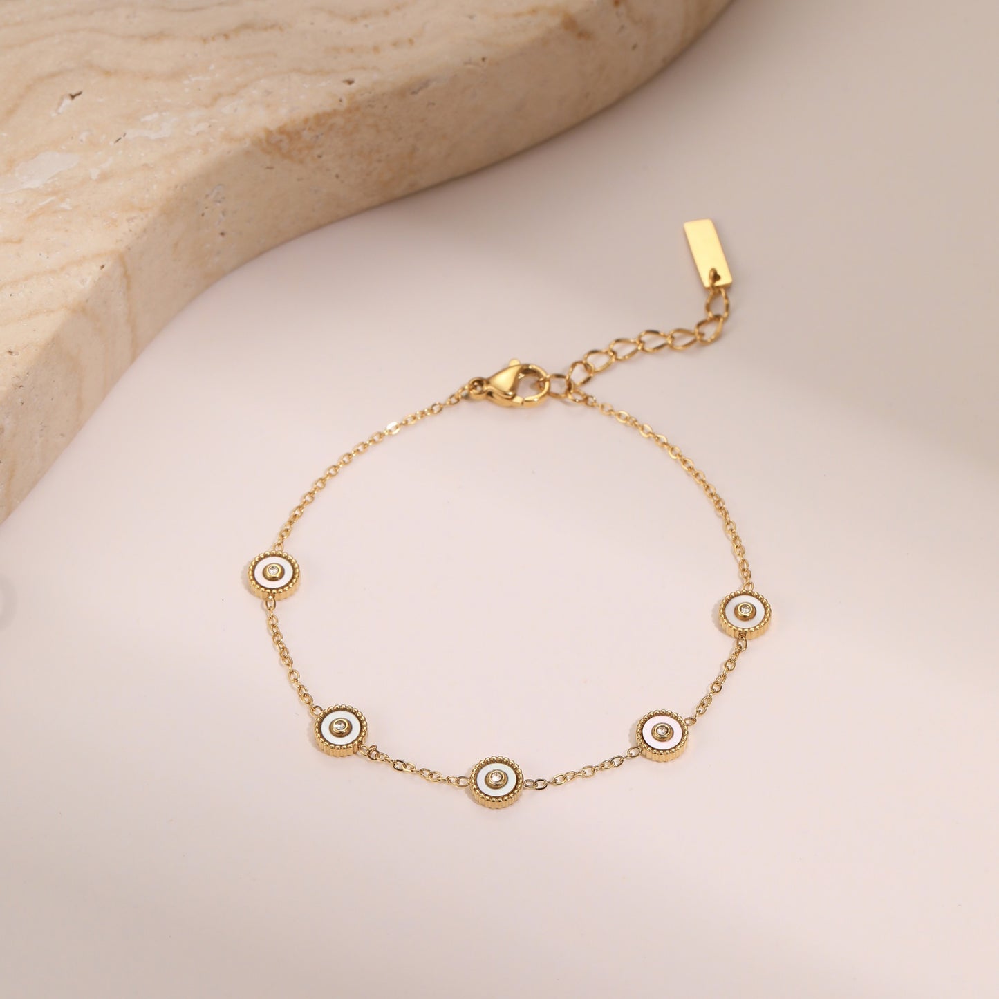 Luxury 18K Gold Plated Stainless Steel Bracelet – Exquisite Fritillary Designer Style
